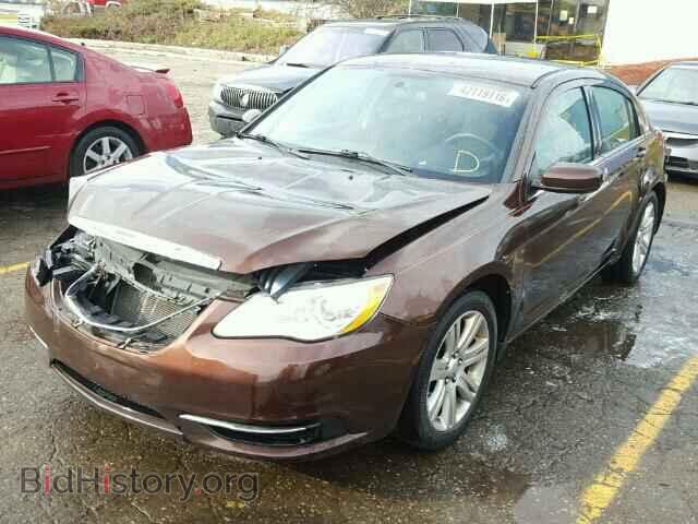 2013 CHRYSLER 200 - VIN: 1C3CCBAB8DN647484 - Фото 2