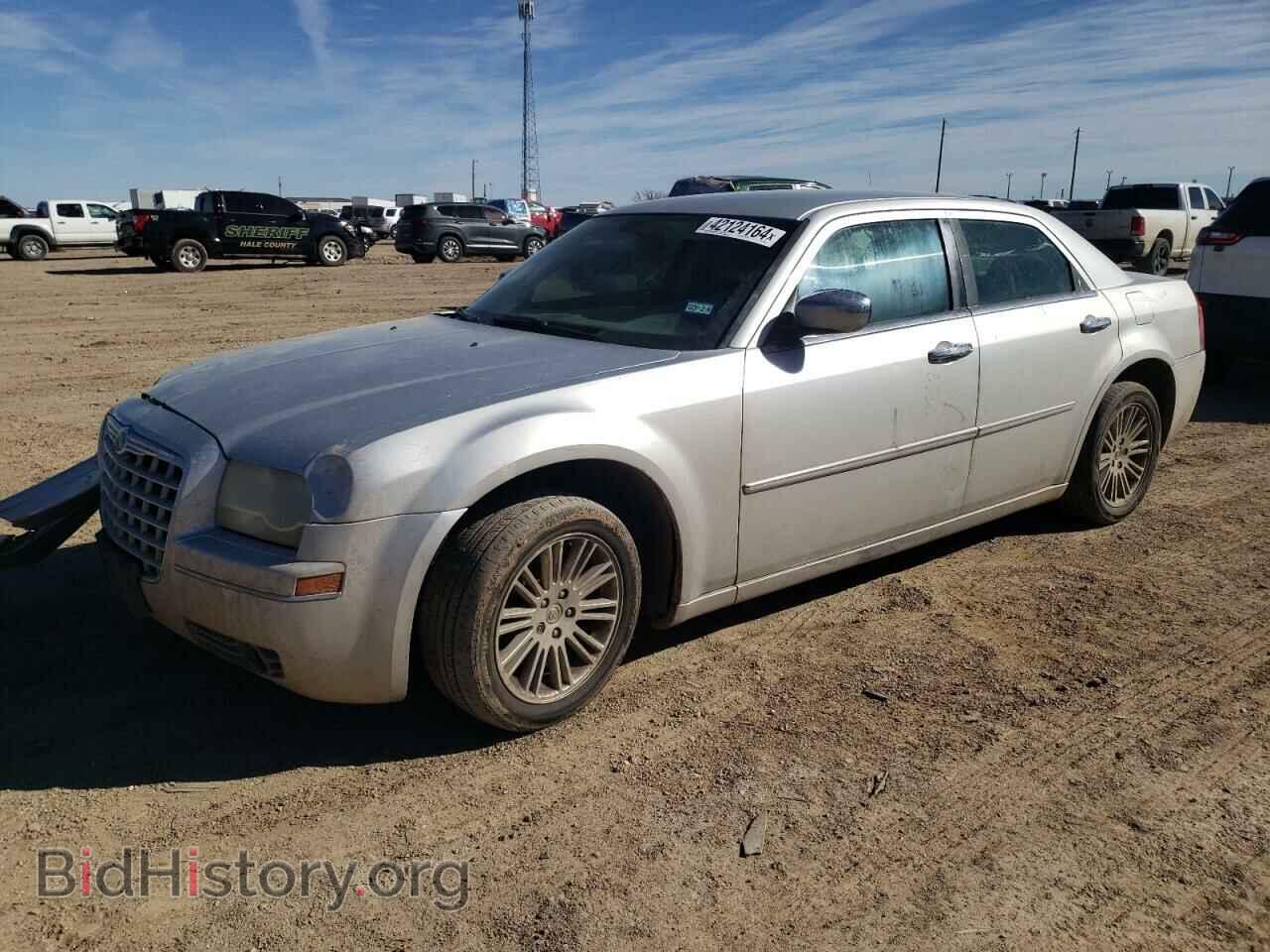 Photo 2C3CA4CD2AH198811 - CHRYSLER 300 2010