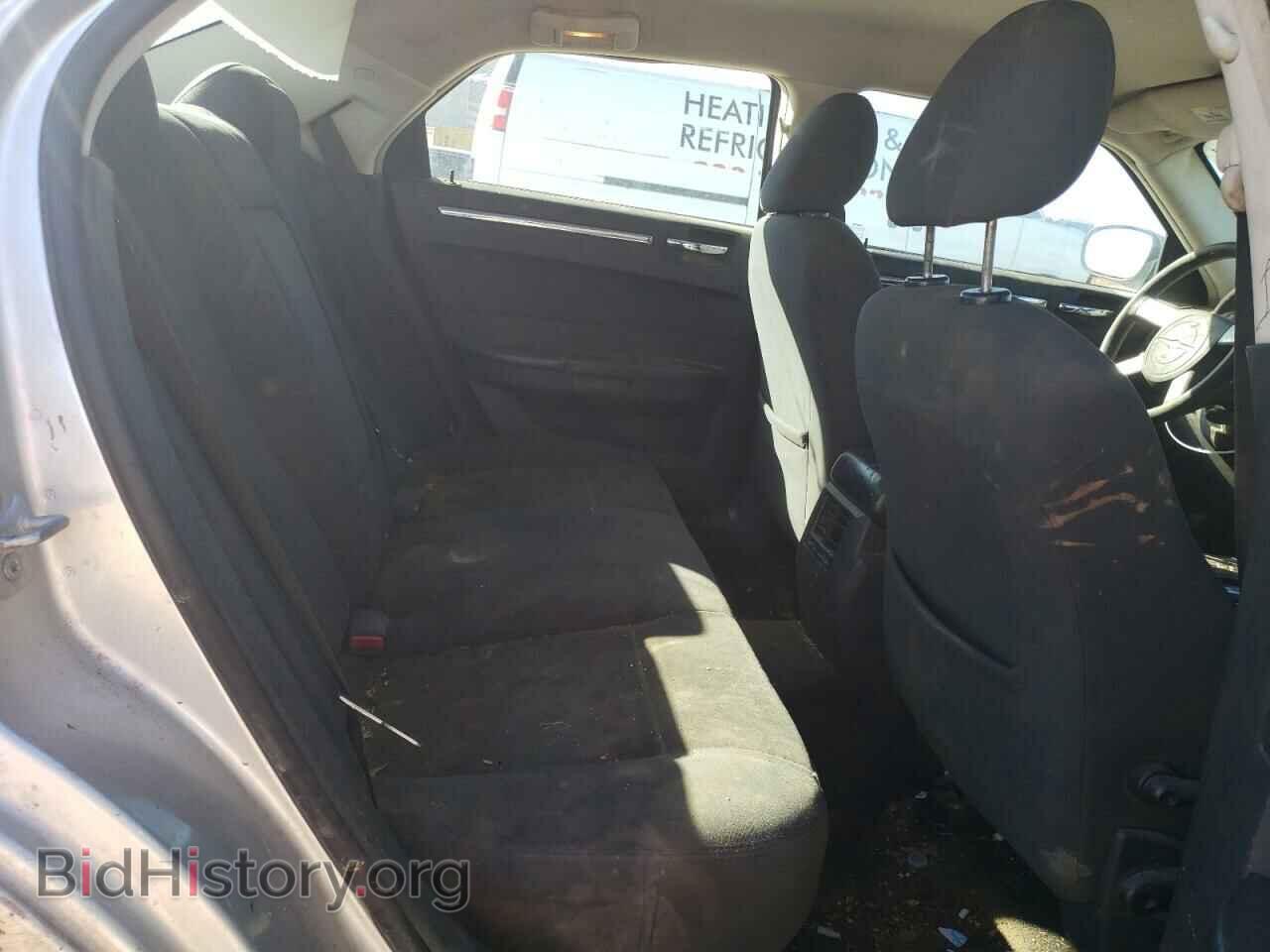 2010 CHRYSLER 300 - VIN: 2C3CA4CD2AH198811 - Фото 10