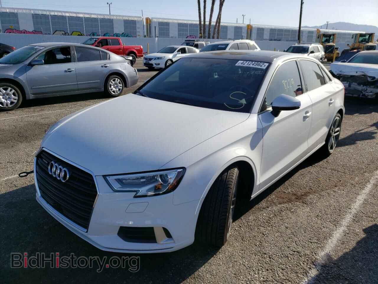 2018 AUDI A3 - VIN: WAUB8GFF7J1070741 - Фото 2