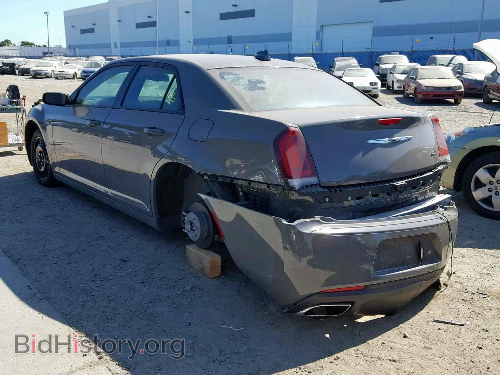 2019 CHRYSLER 300 - VIN: 2C3CCABG4KH559767 - Фото 3