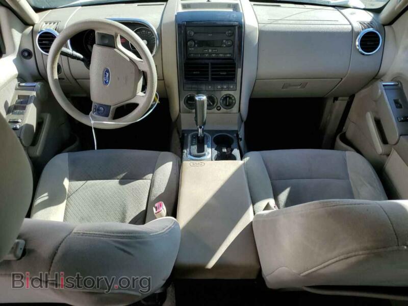 2007 Ford EXPLORER (VIN 1FMEU73E87UB60846) — фото 8 из 12