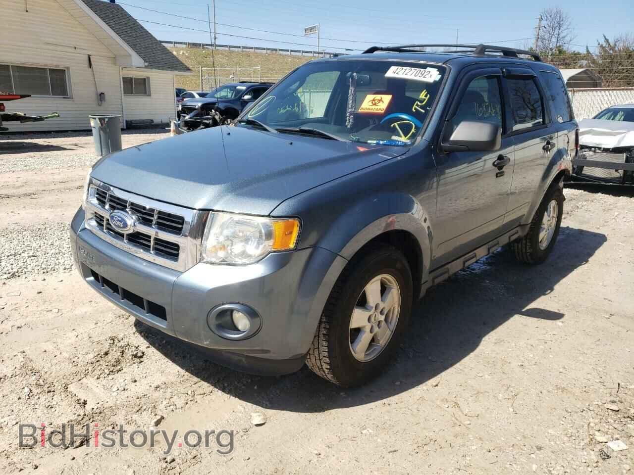 2011 FORD ESCAPE - VIN: 1FMCU0DG4BKC62437 - Фото 2