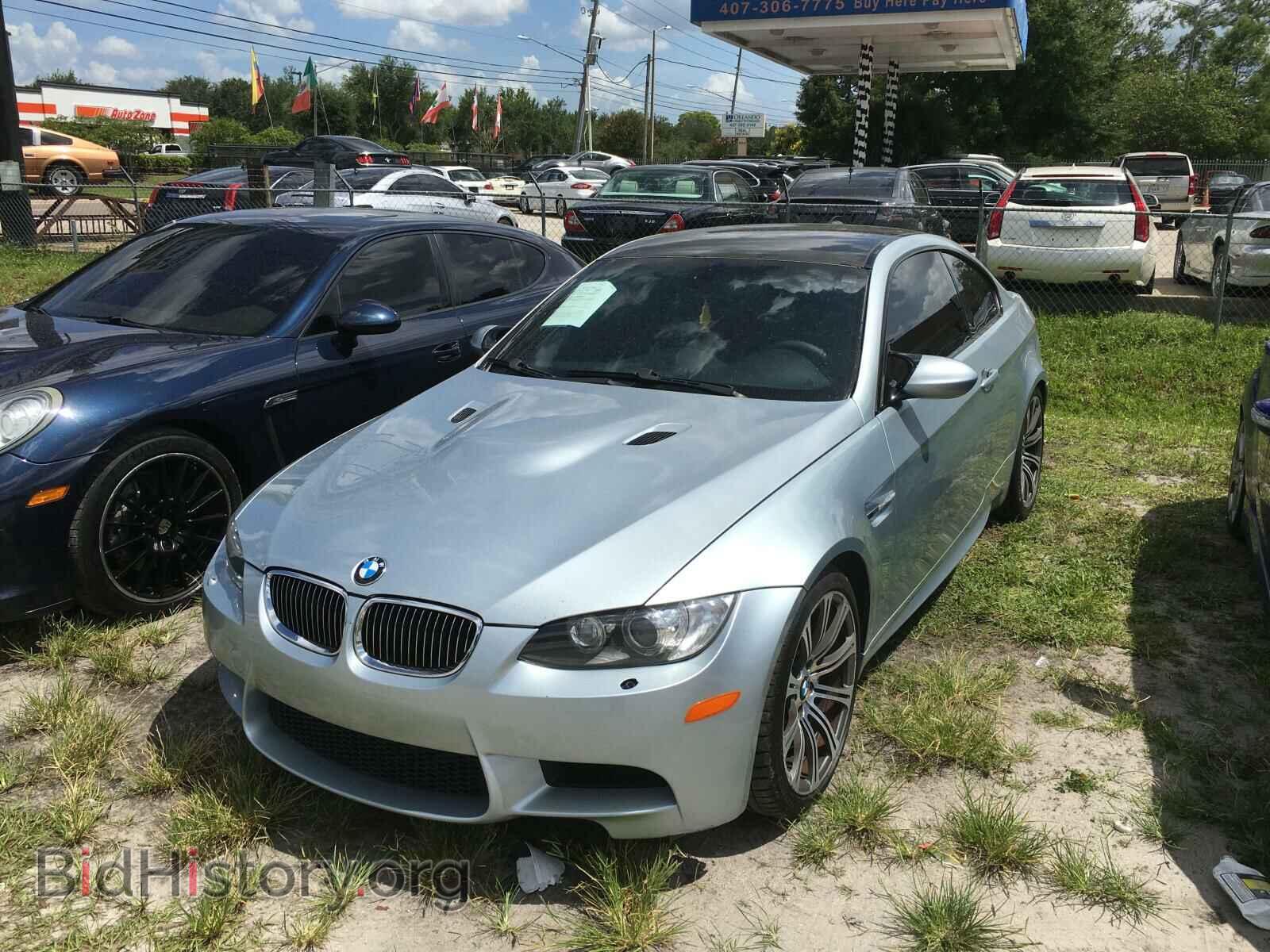 2008 BMW M3 - VIN: WBSWD93578PY40802 - Фото 2