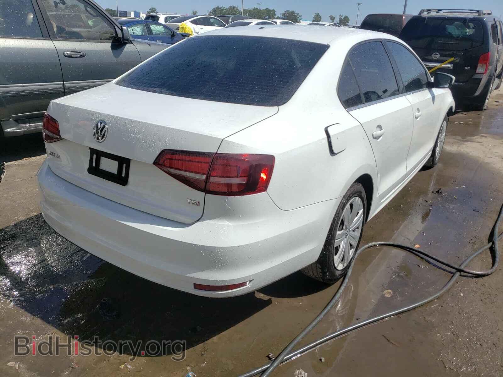2017 VOLKSWAGEN JETTA - VIN: 3VW2B7AJ2HM257671 - Фото 4