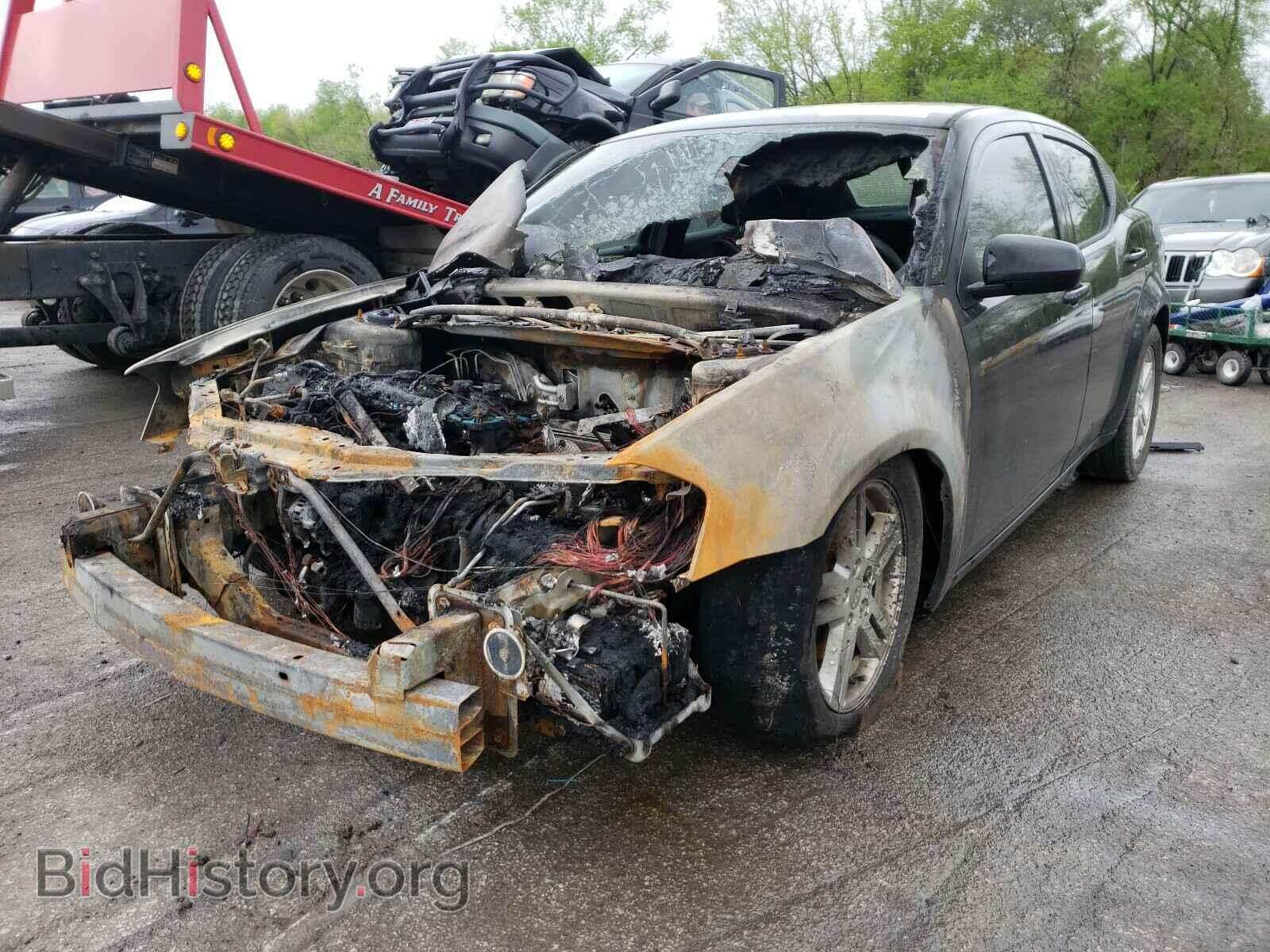 2011 DODGE AVENGER - VIN: 1B3BD1FB4BN519006 - Фото 2