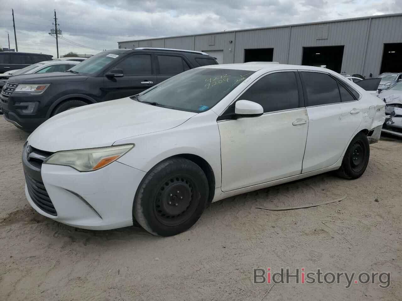 Photo 4T4BF1FK1FR467100 - TOYOTA CAMRY 2015