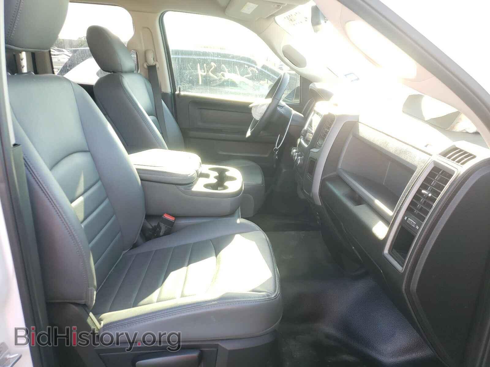 2019 RAM 1500 - VIN: 1C6RR6FG2KS555311 - Фото 5