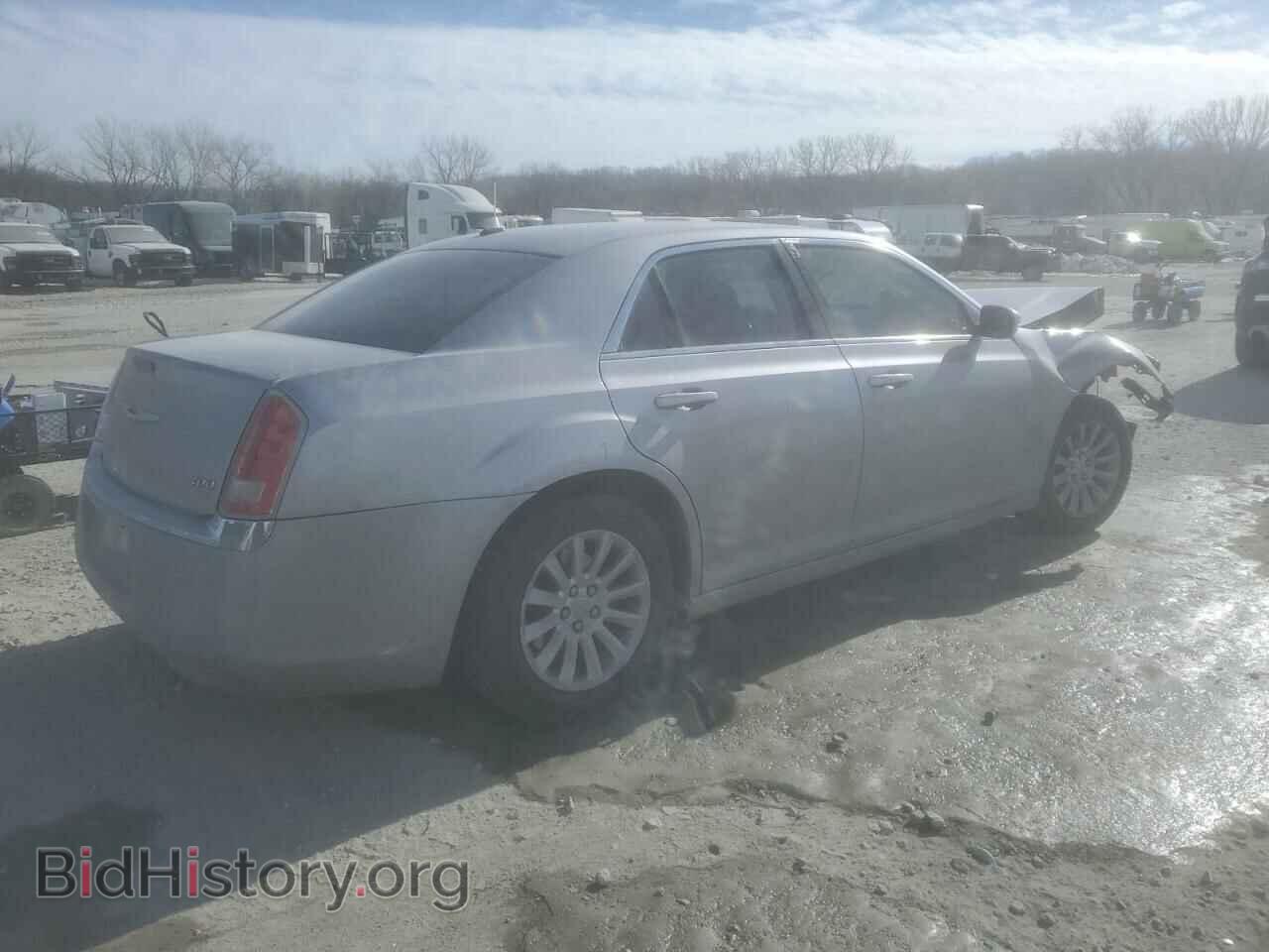2013 CHRYSLER 300 - VIN: 2C3CCAAG5DH732992 - Фото 3