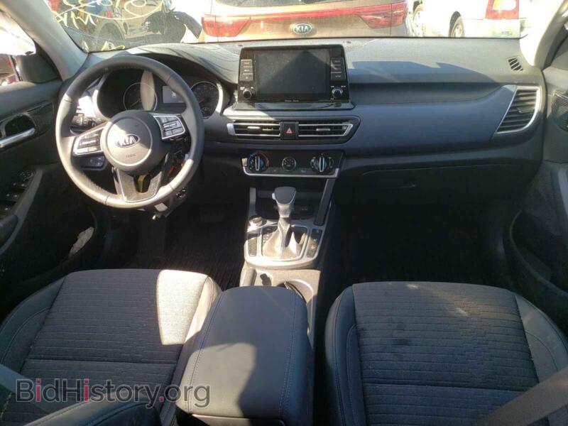 2021 Kia SELTOS (VIN KNDEUCAA3M7187170) — photo 9 of 10