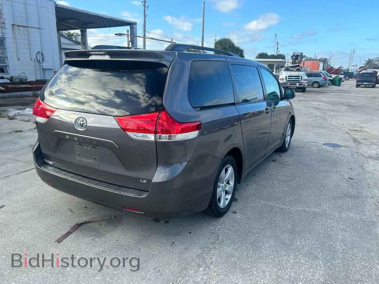 2011 TOYOTA All Models - VIN: 5TDKK3DC2BS026091 - Фото 4