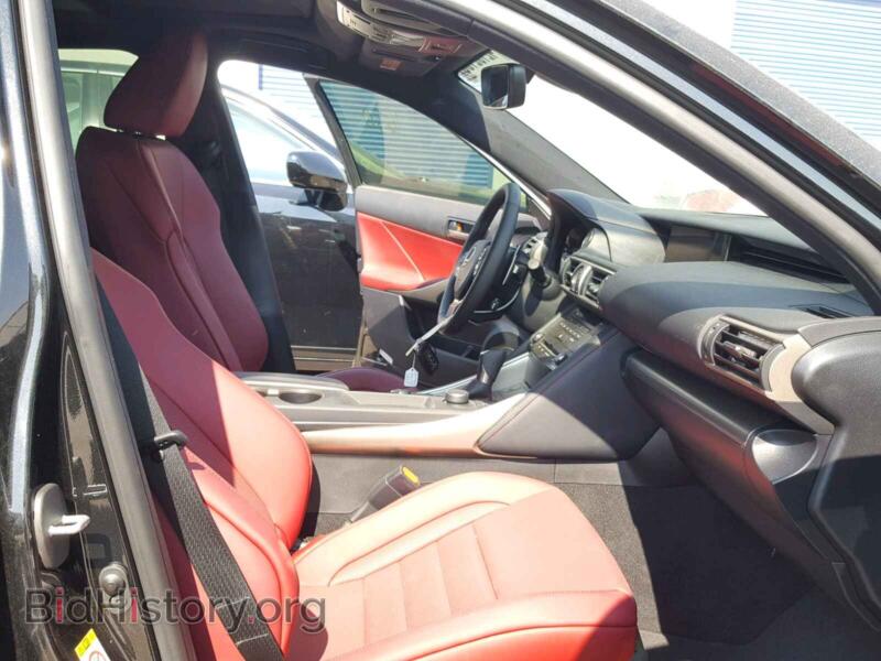 2017 Lexus IS (VIN JTHBA1D26H5059803) — photo 5 of 10