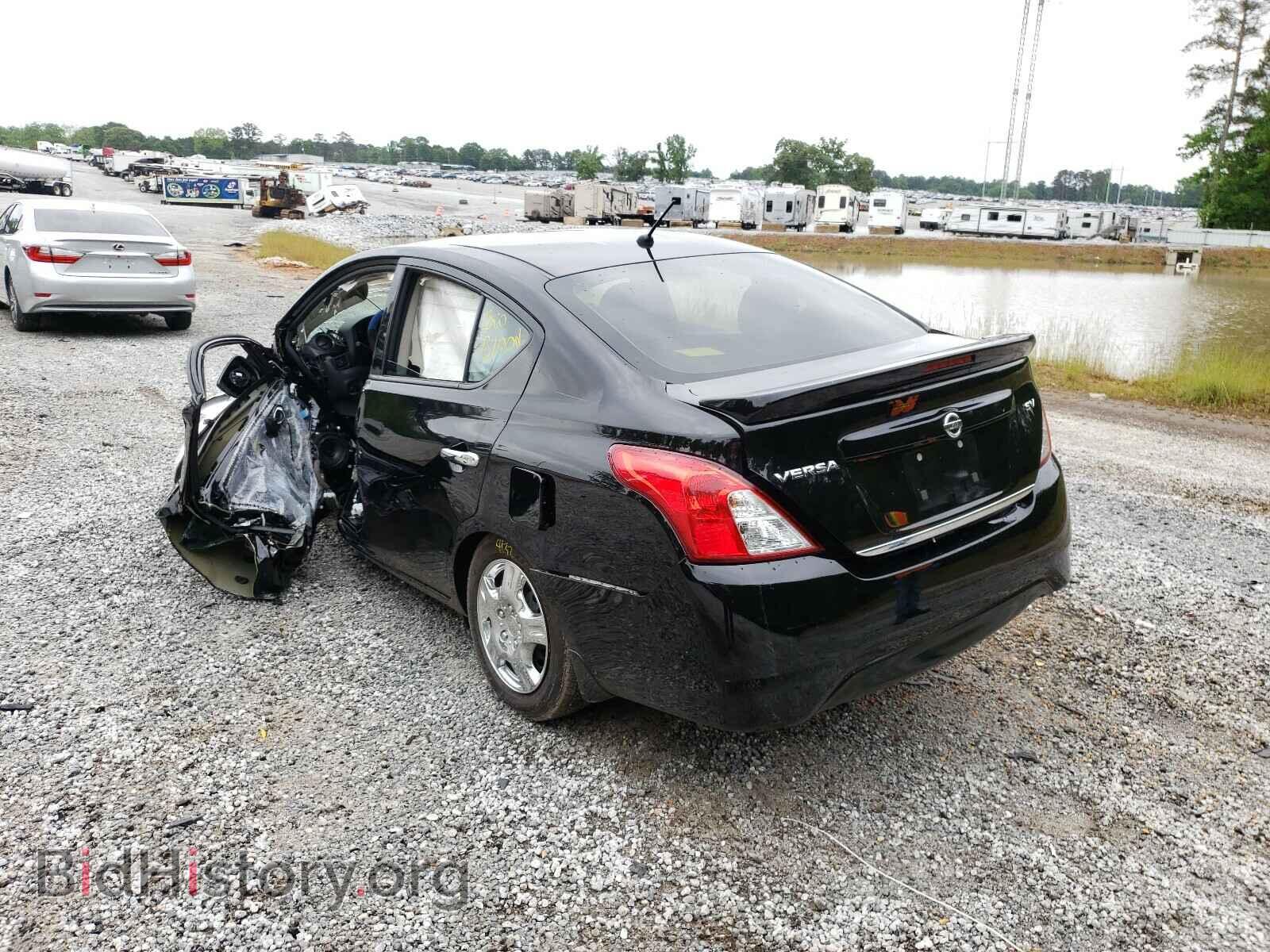 2017 NISSAN VERSA - VIN: 3N1CN7AP1HL821452 - Фото 3