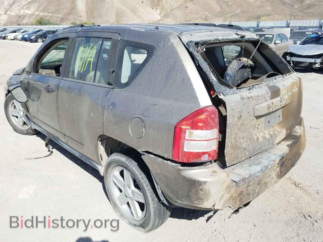 2007 JEEP COMPASS - VIN: 1J8FT47037D357957 - Photo 3