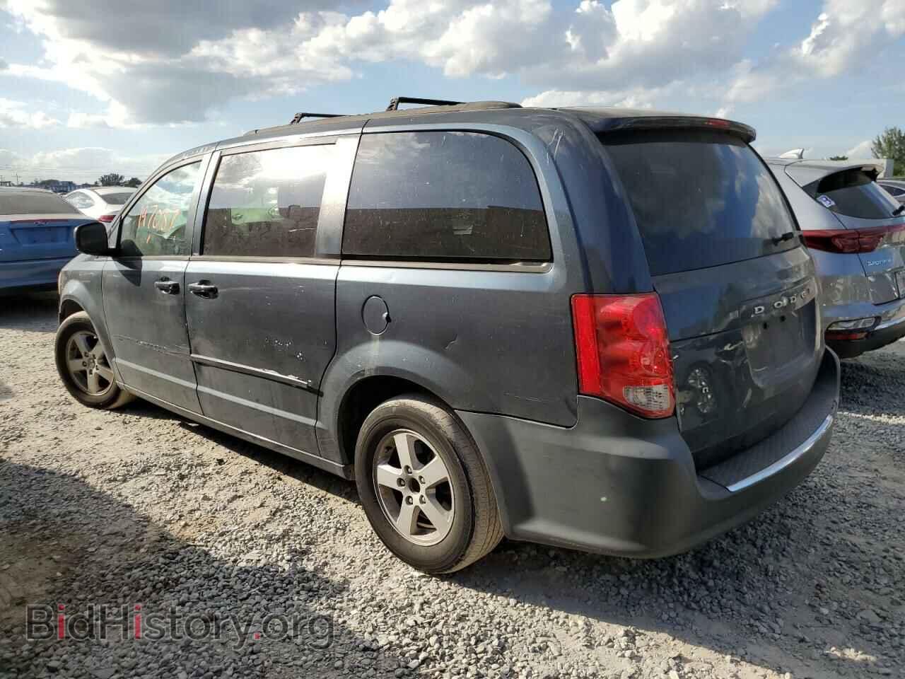 2013 DODGE CARAVAN - VIN: 2C4RDGCG0DR654070 - Фото 2