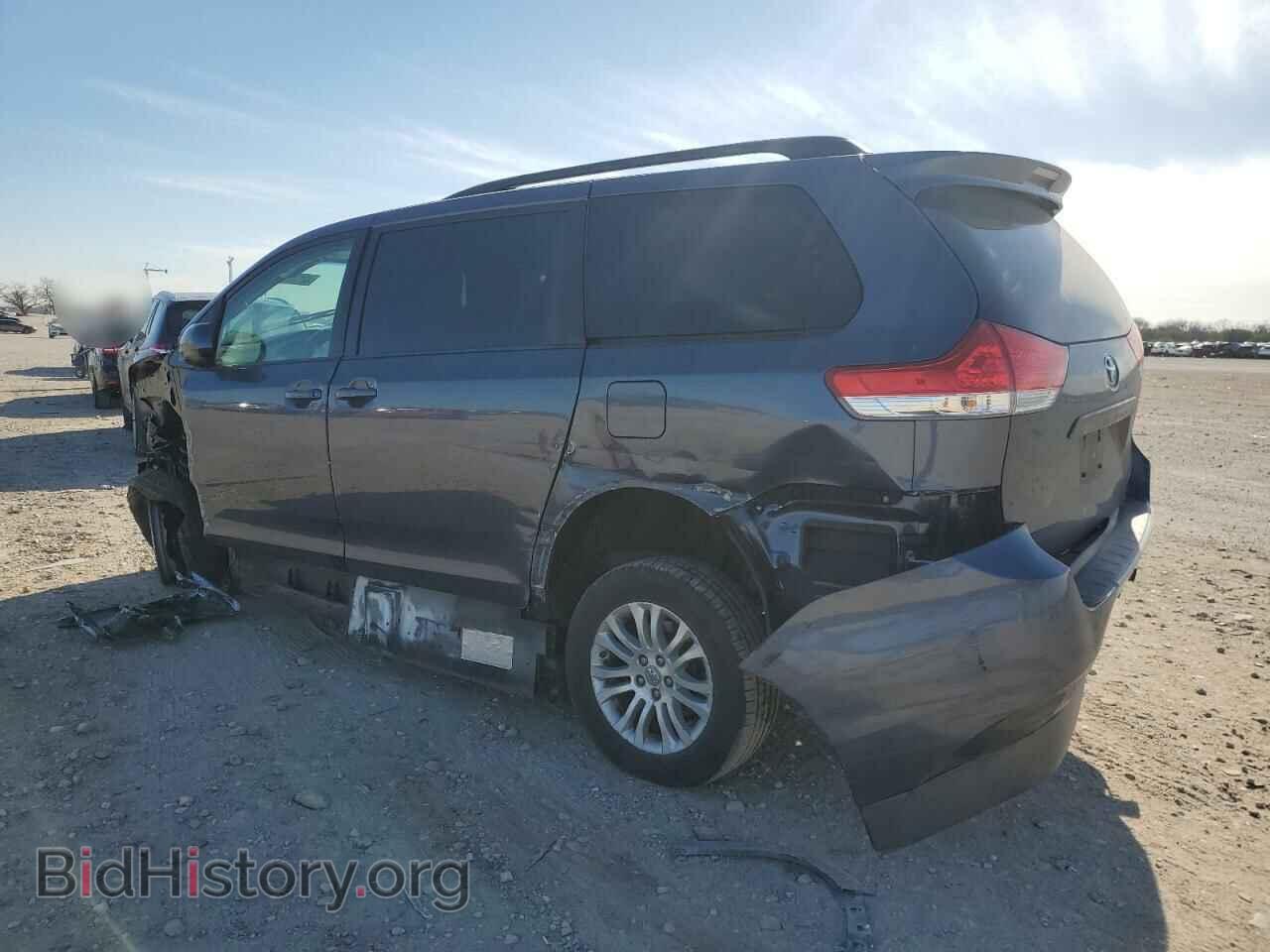 2014 TOYOTA All Models - VIN: 5TDYK3DC9ES455940 - Фото 2