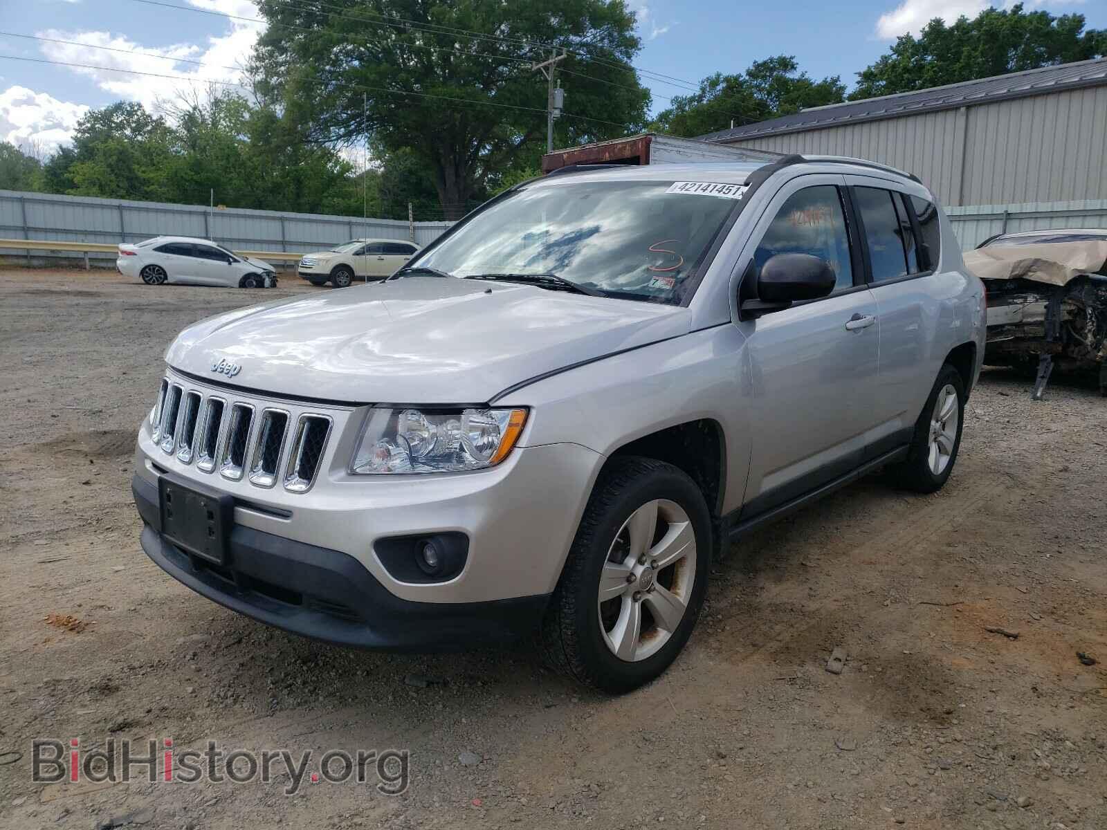 2011 JEEP COMPASS - VIN: 1J4NF1FB0BD234745 - Фото 2