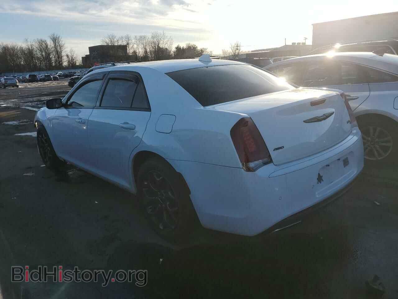2018 CHRYSLER 300 - VIN: 2C3CCAGG9JH165544 - Фото 2
