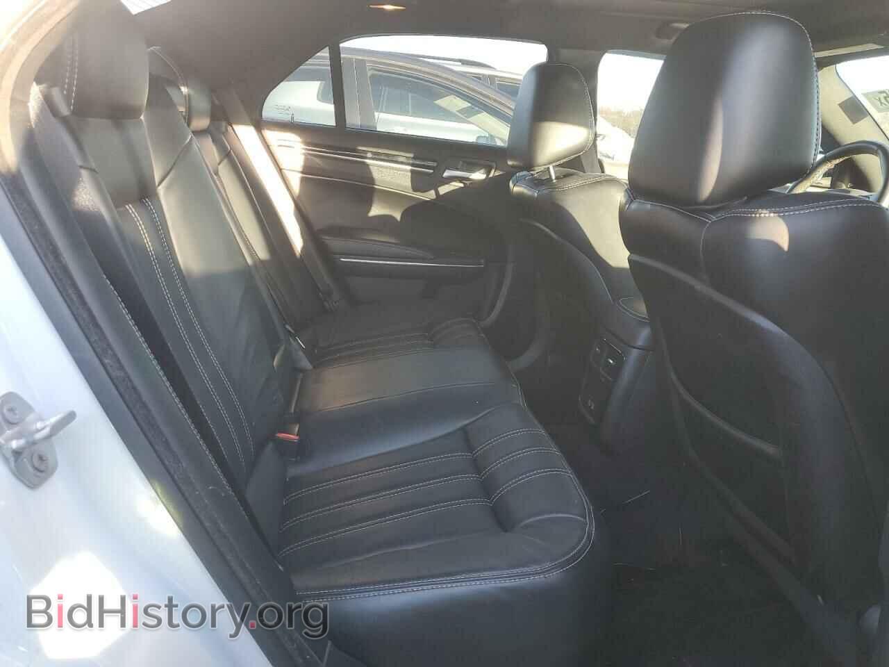 2018 CHRYSLER 300 - VIN: 2C3CCAGG9JH165544 - Фото 10