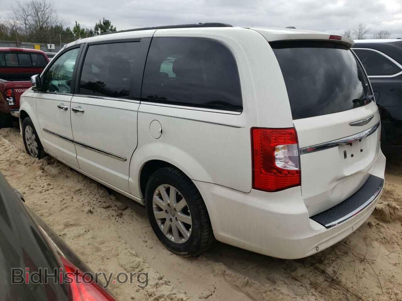 2011 CHRYSLER MINIVAN - VIN: 2A4RR8DG1BR704875 - Photo 2