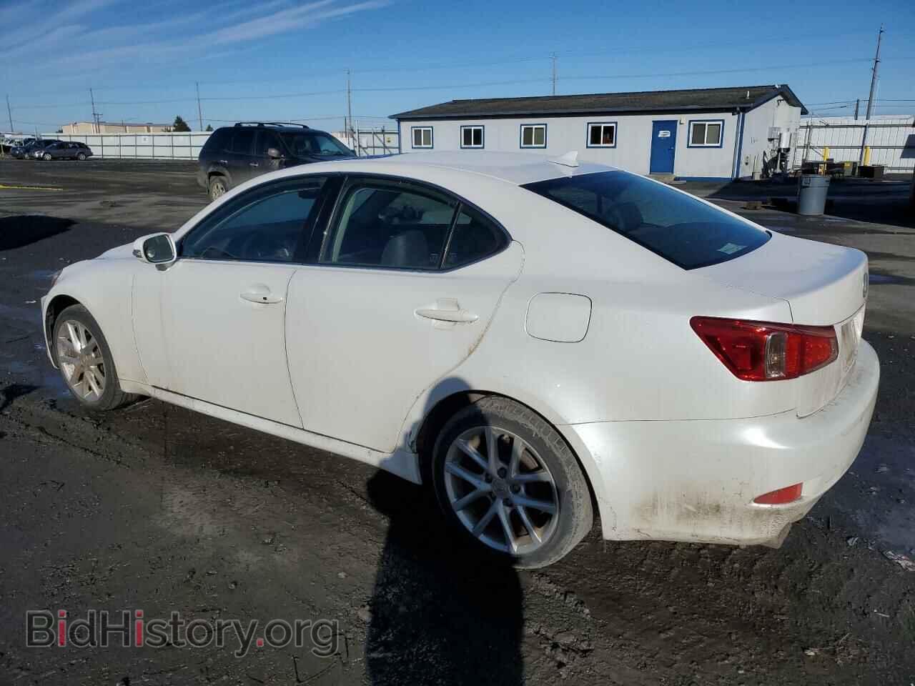 2011 LEXUS IS - VIN: JTHCF5C28B5049215 - Фото 2