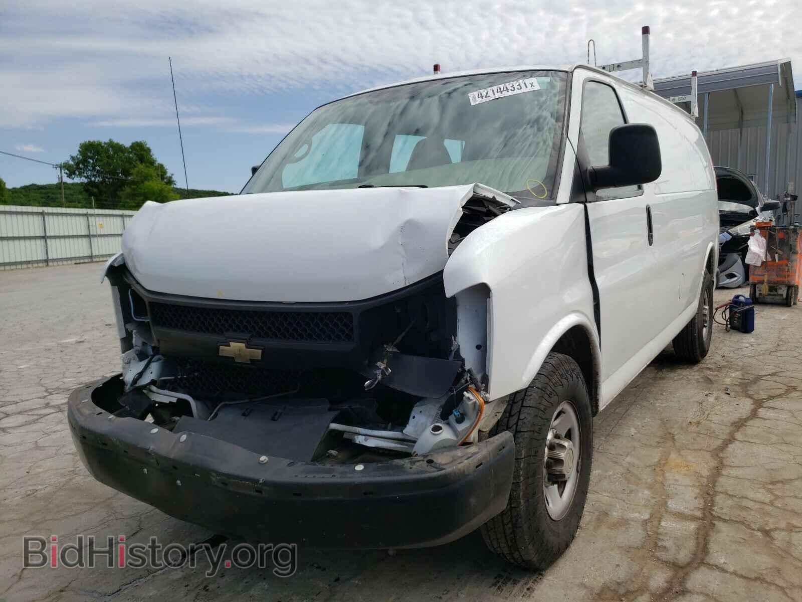 2012 CHEVROLET EXPRESS - VIN: 1GCWGFCA3C1152401 - Фото 2