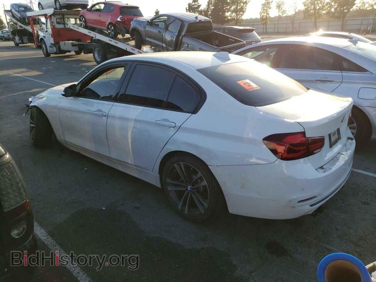 2018 BMW 3 SERIES - VIN: WBA8B9C57JEE81619 - Фото 2