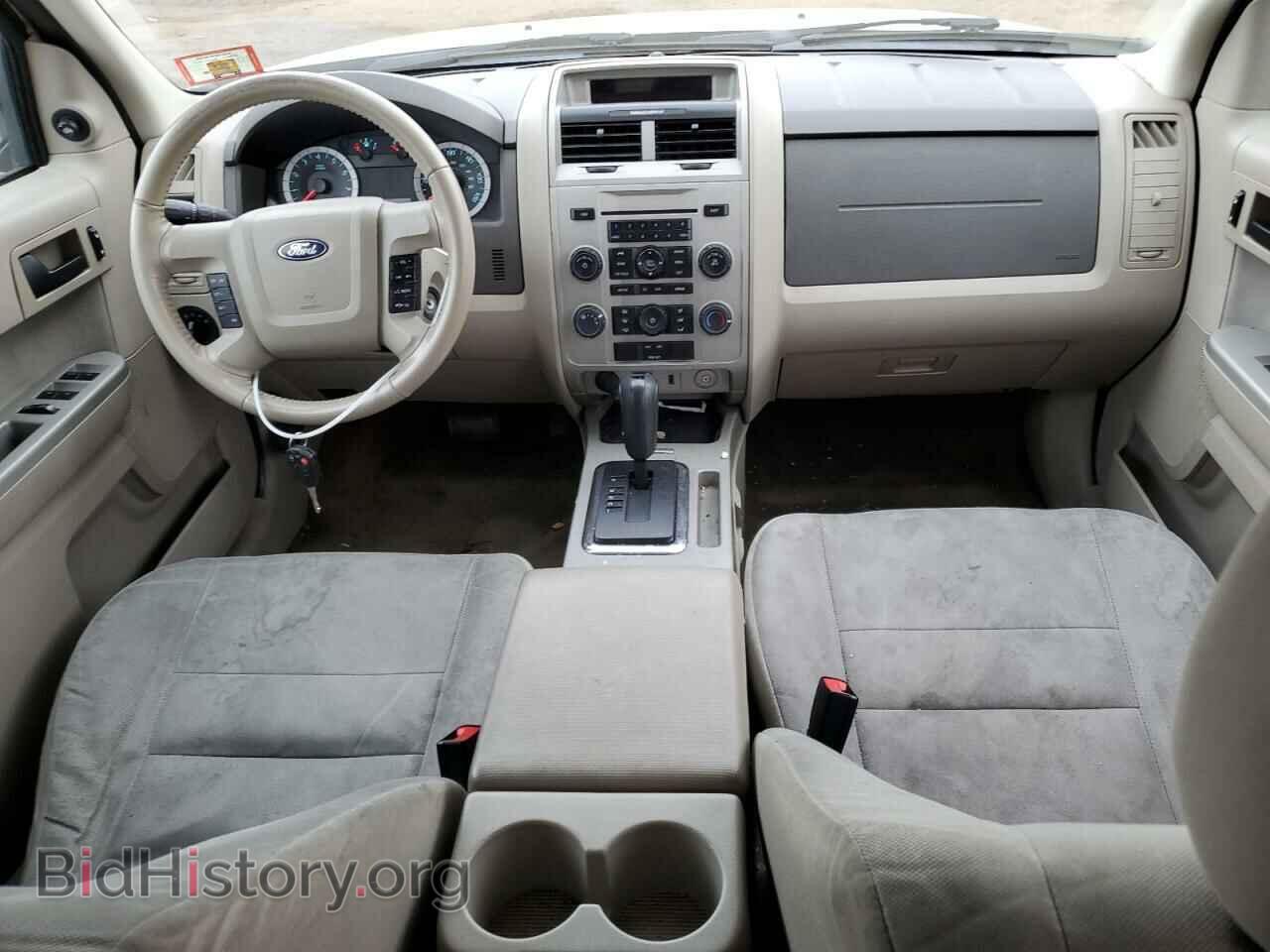 2011 FORD ESCAPE - VIN: 1FMCU0DGXBKB19766 - Фото 8