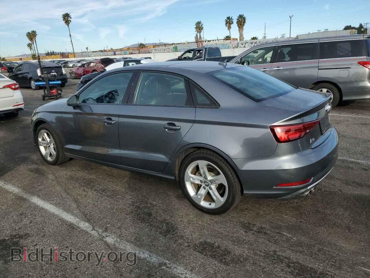 2018 AUDI A3 - VIN: WAUAUGFF0J1069647 - Фото 2