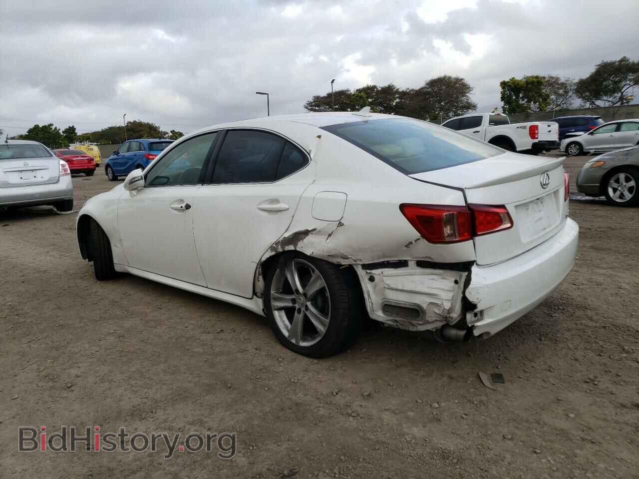 2011 LEXUS IS - VIN: JTHBF5C20B5154990 - Фото 2
