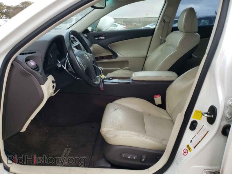 2011 Lexus IS (VIN JTHBF5C20B5154990) — фото 7 из 12