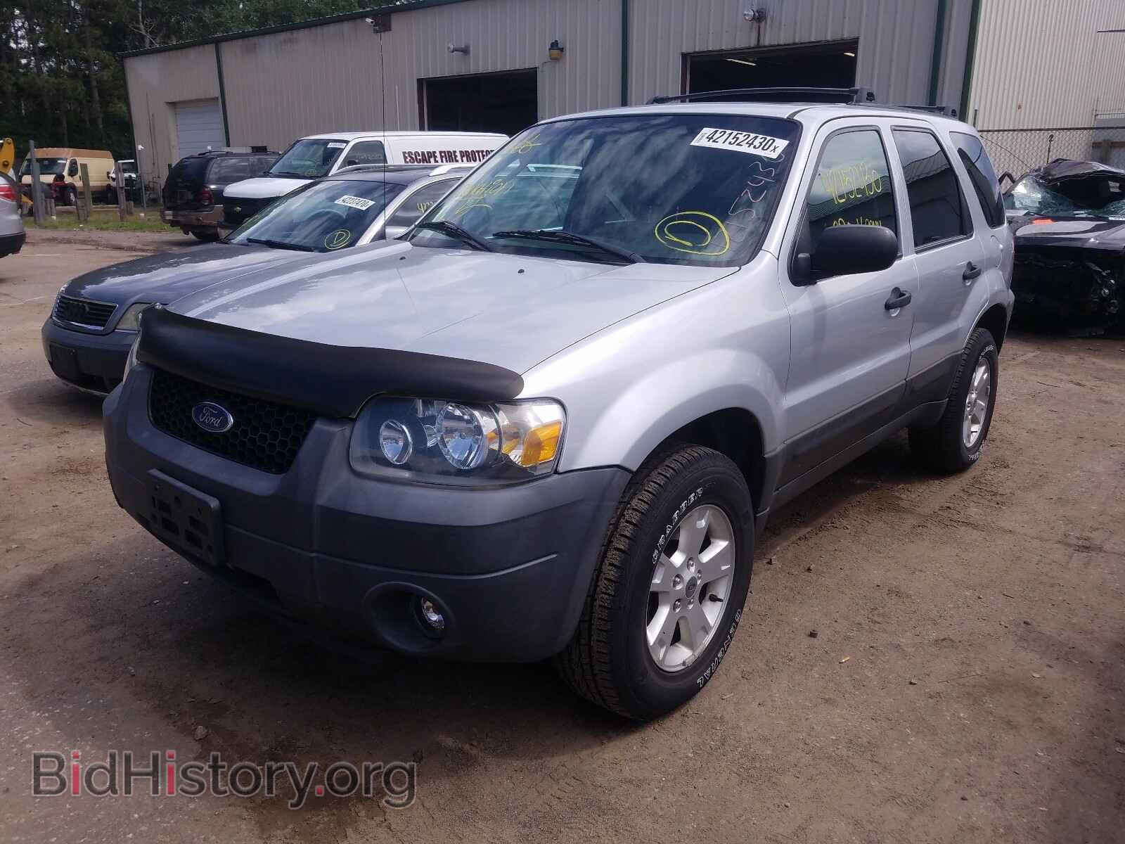 2005 FORD ESCAPE - VIN: 1FMYU93185DA15664 - Фото 2