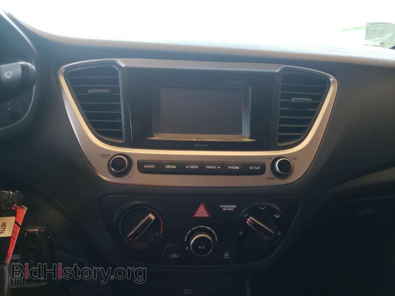 2018 HYUNDAI ACCENT - VIN: 3KPC24A31JE010696 - Фото 9