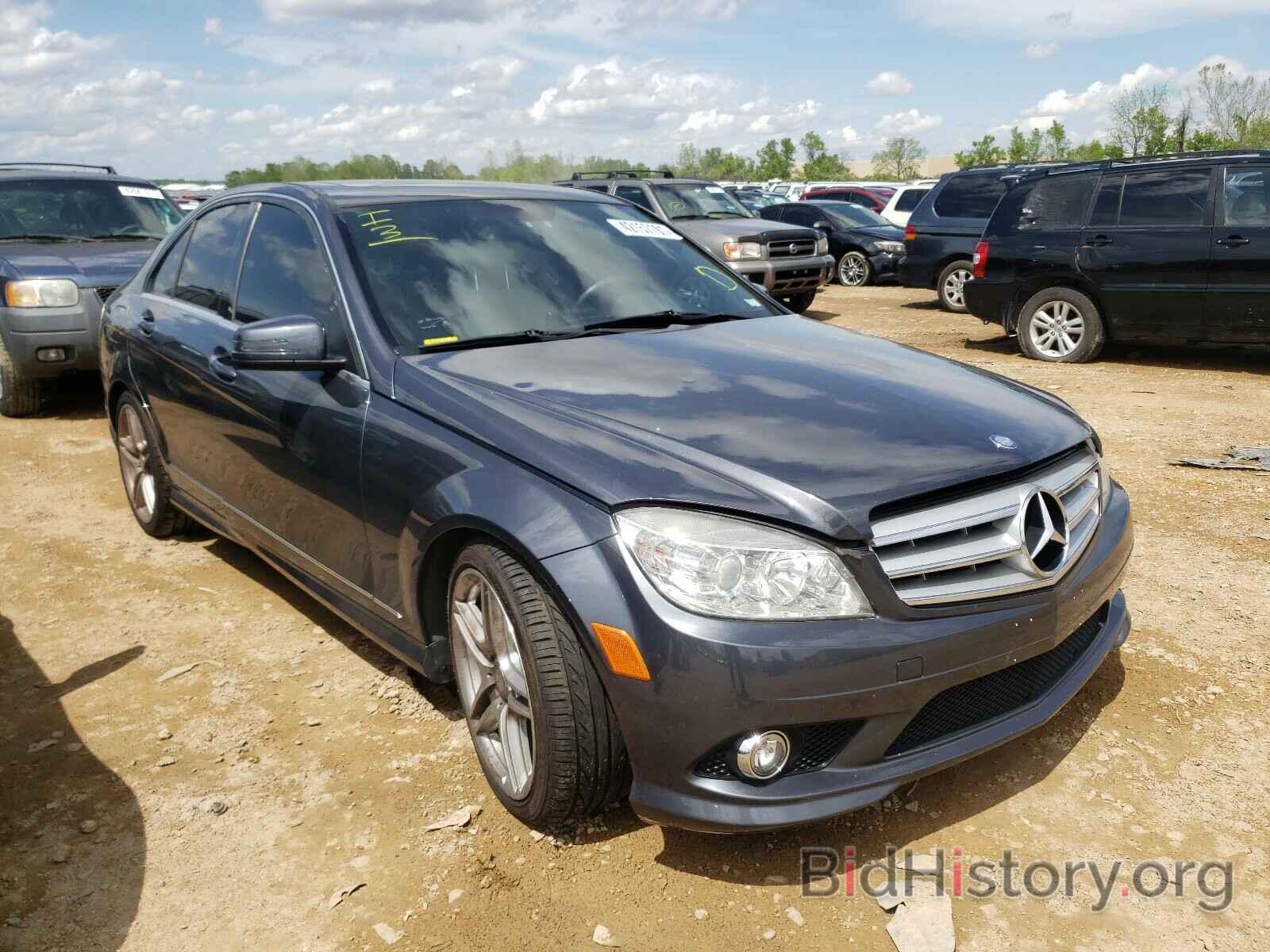 Photo WDDGF8BB7AR103428 - MERCEDES-BENZ C CLASS 2010