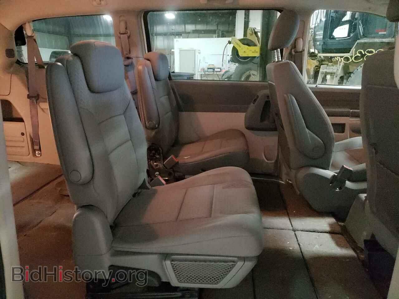 2009 CHRYSLER MINIVAN - VIN: 2A8HR44E69R512086 - Фото 6