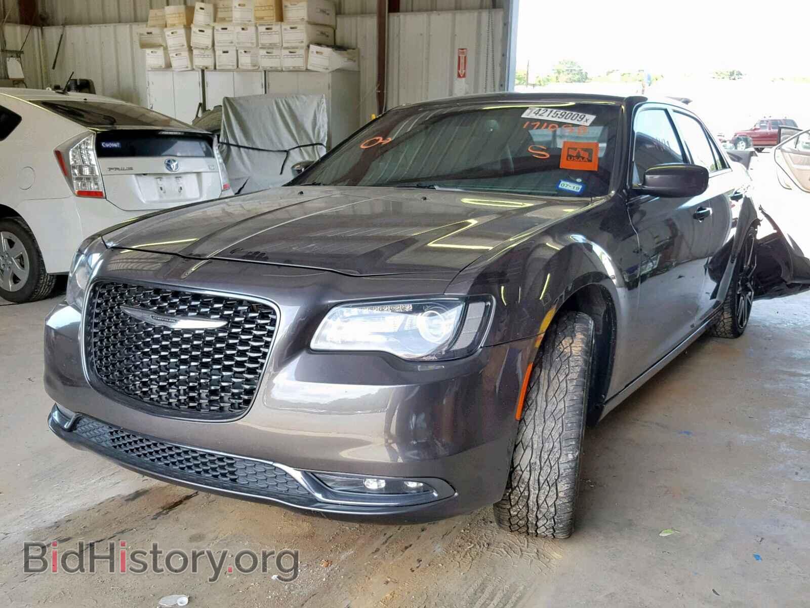 2016 CHRYSLER 300 - VIN: 2C3CCAGG7GH171058 - Photo 2