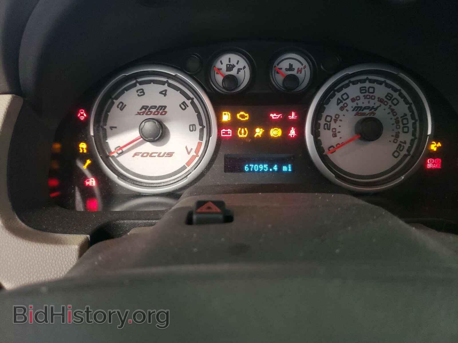 2011 FORD FOCUS - VIN: 1FAHP3FN2BW101565 - Photo 8