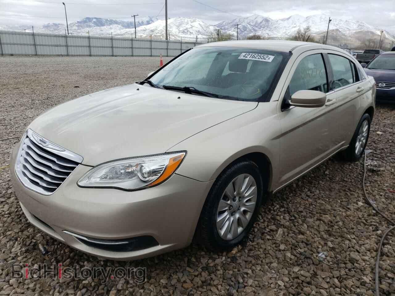 2014 CHRYSLER 200 - VIN: 1C3CCBAB4EN231255 - Photo 2