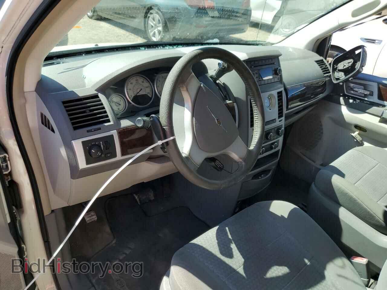 2010 CHRYSLER MINIVAN - VIN: 2A4RR5D13AR252713 - Фото 8