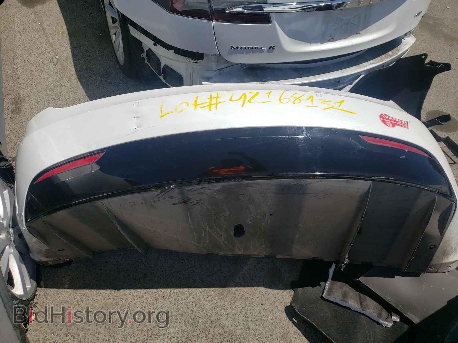 2016 TESLA MODEL S - VIN: 5YJSA1E28GF175629 - Фото 9