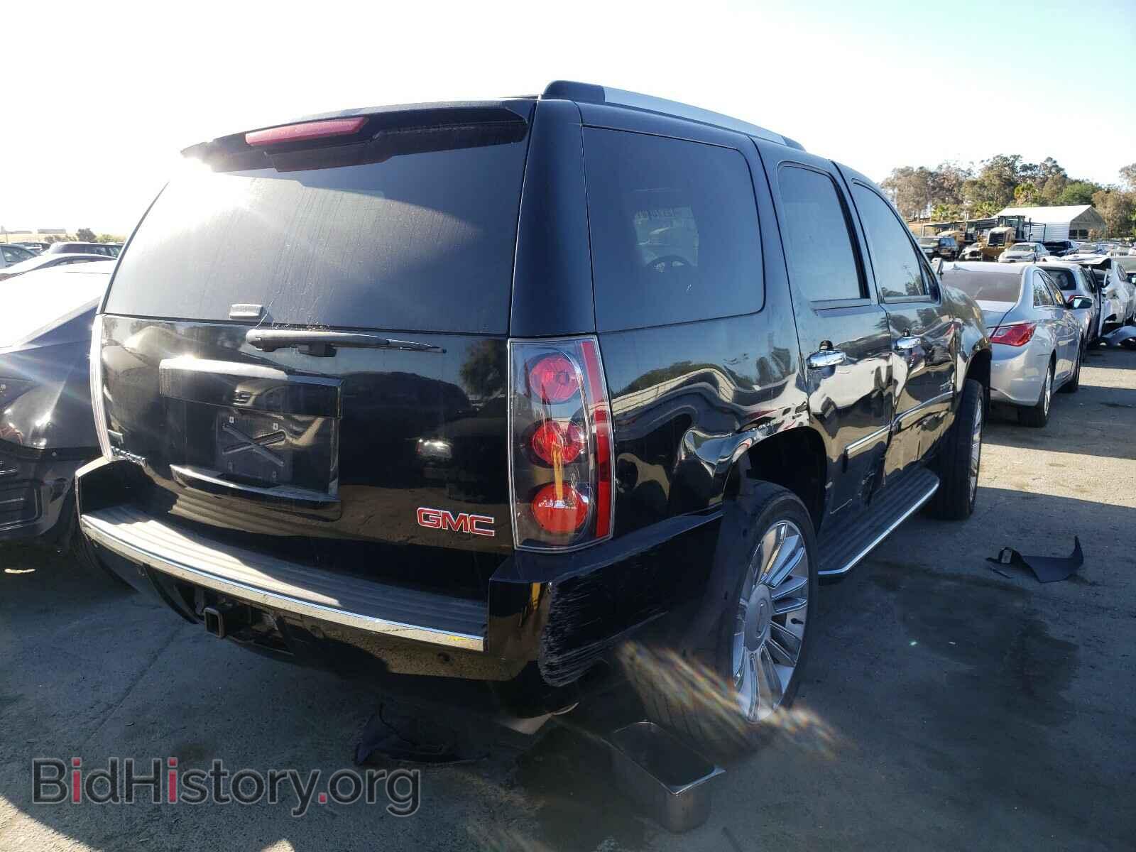 2011 GMC YUKON - VIN: 1GKS2EEF7BR330282 - Фото 4