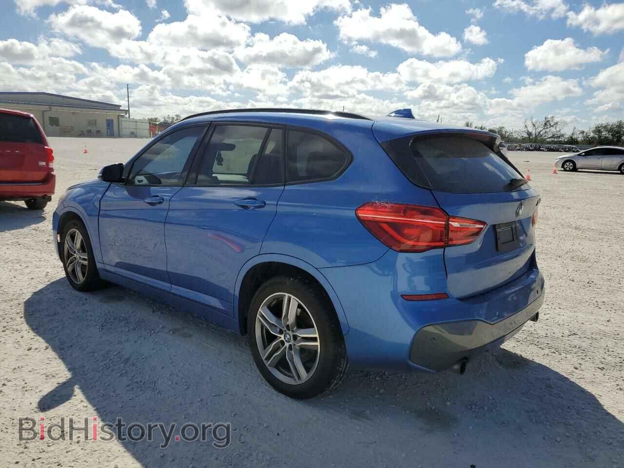2017 BMW X1 - VIN: WBXHT3C30H5F69582 - Фото 2