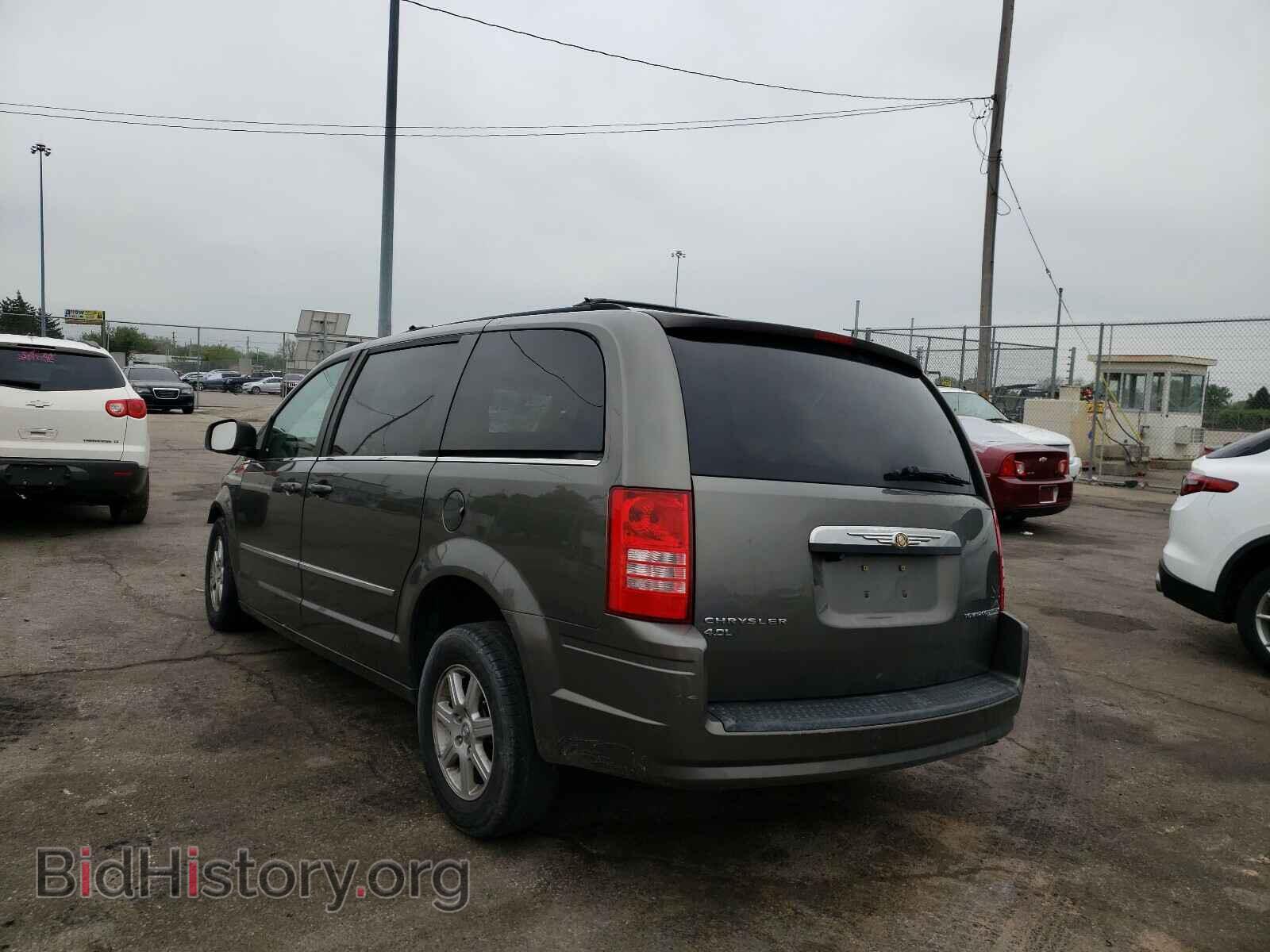 2010 CHRYSLER MINIVAN - VIN: 2A4RR8DX8AR348228 - Фото 3