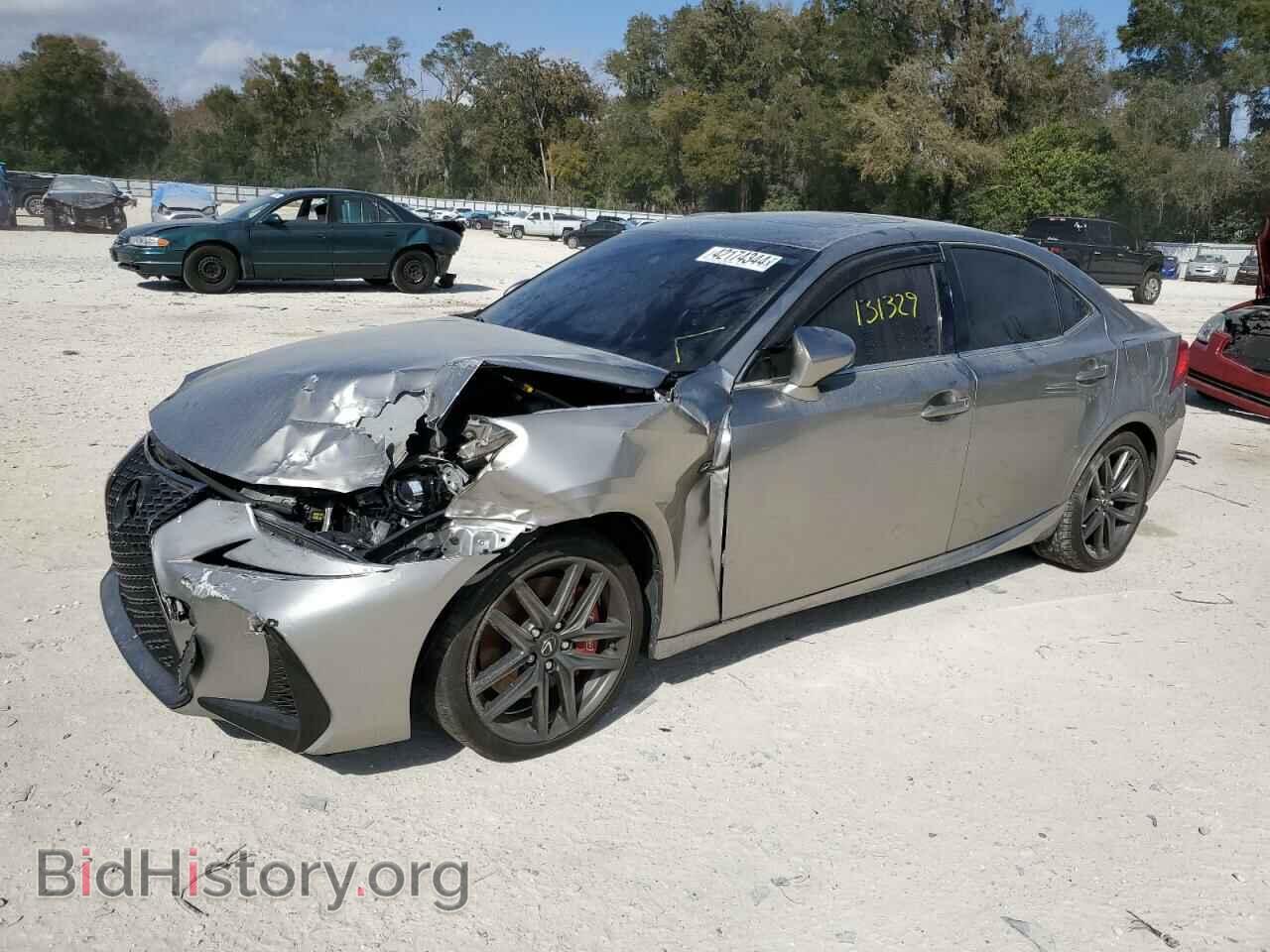 Photo JTHBA1D28H5051198 - LEXUS IS 2017
