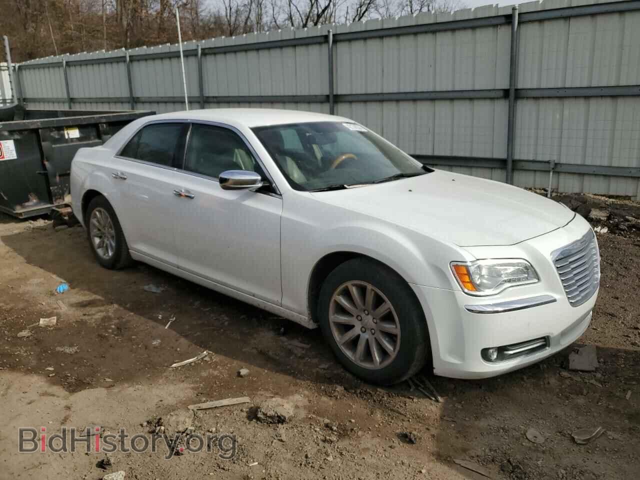 2014 CHRYSLER 300 - VIN: 2C3CCAET9EH117905 - Photo 4