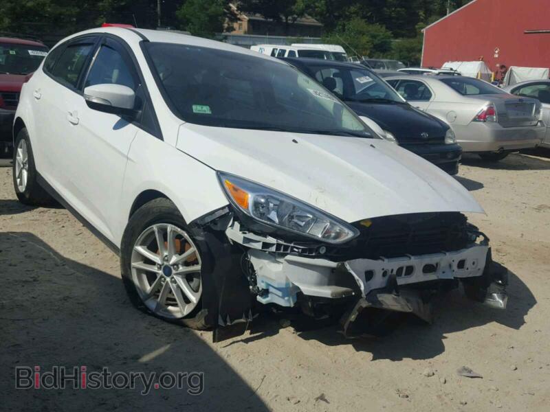2015 Ford FOCUS (VIN 1FADP3K28FL277392) — фото 1 из 10, Copart, повреждение: передняя часть