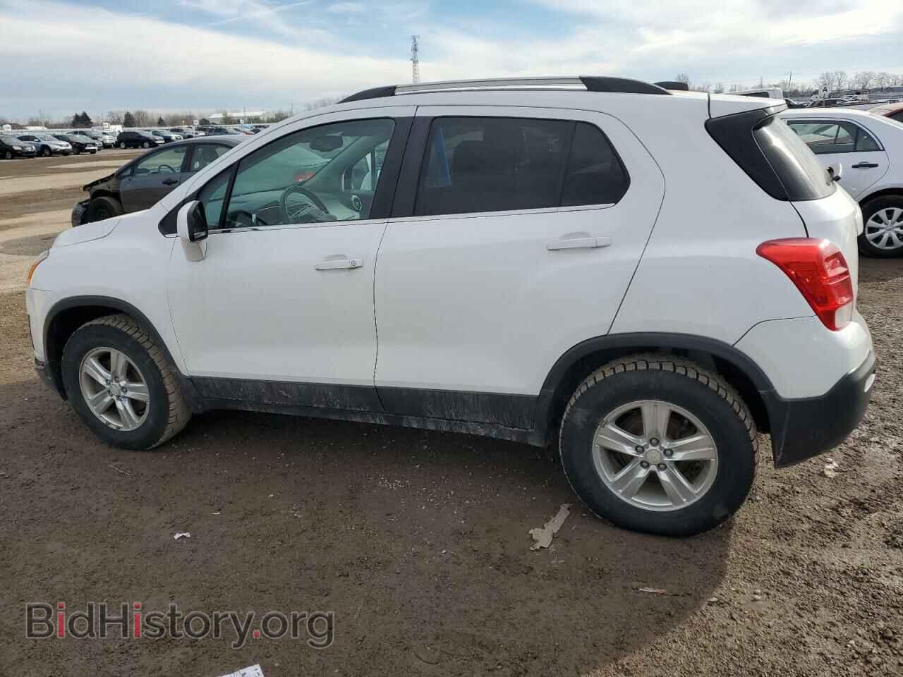 2016 CHEVROLET TRAX - VIN: 3GNCJPSB5GL223379 - Фото 2