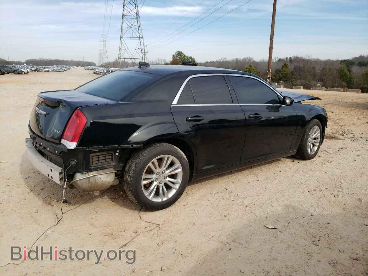 2019 CHRYSLER 300 - VIN: 2C3CCAAG0KH548055 - Фото 3