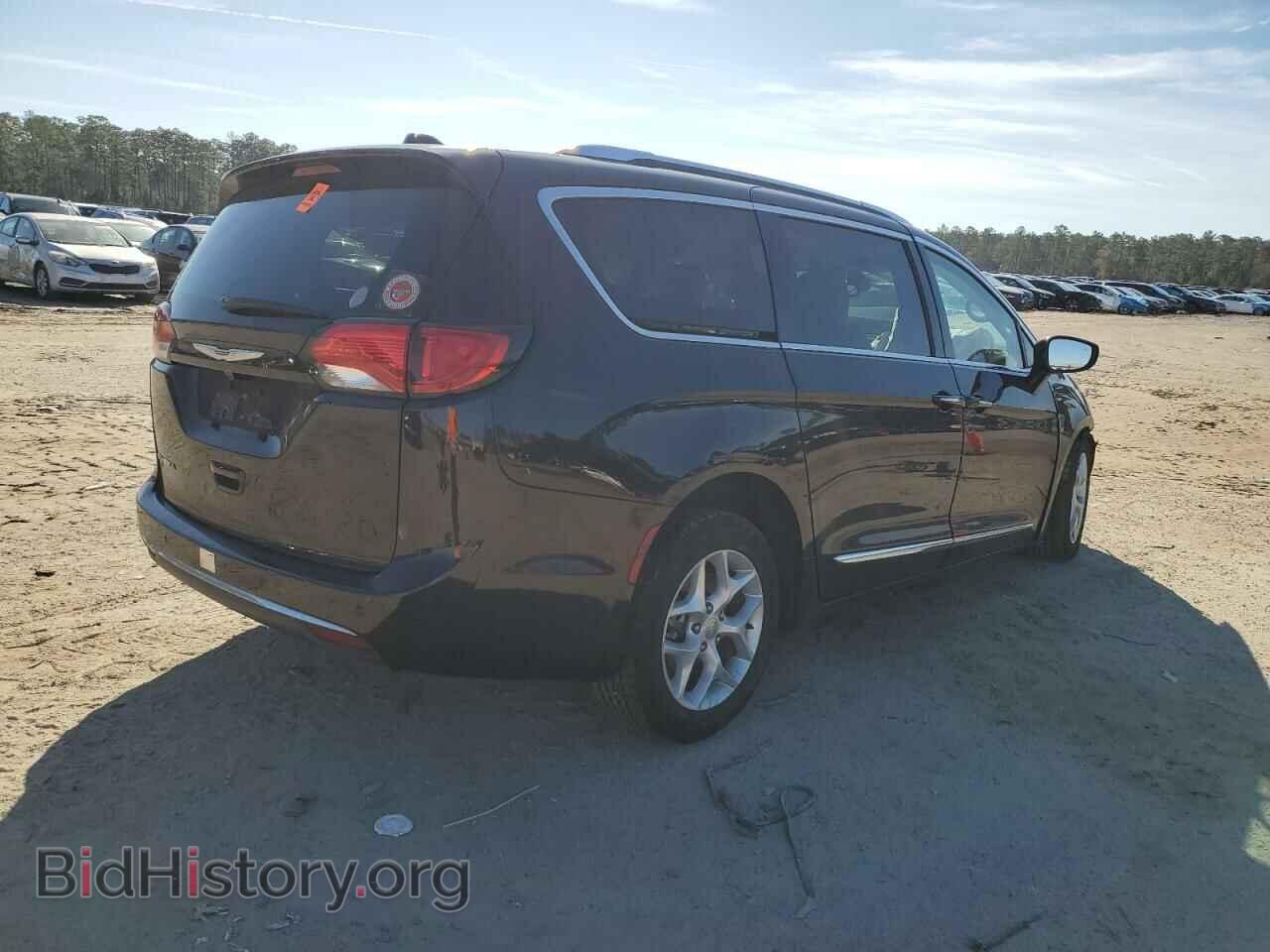 2017 CHRYSLER PACIFICA - VIN: 2C4RC1EG0HR525202 - Photo 3