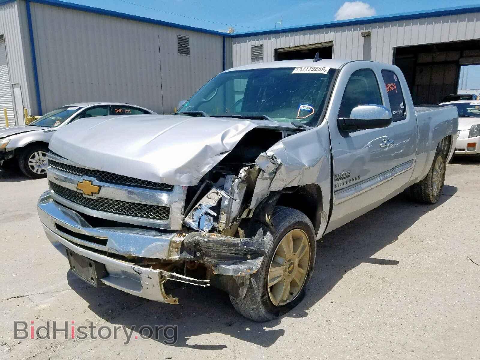 2013 CHEVROLET SILVERADO - VIN: 1GCRCSE03DZ406021 - Photo 2